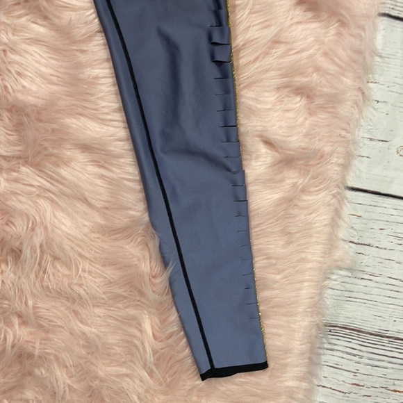 ULTRACOR Slash Ombre Navy Gold Racer Stripe Performance Leggings Stripe - Picture 8 of 10